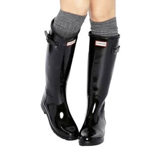 HUNTER Original Tall Gloss Rain Boot In Black Size 8M/9F